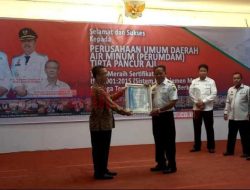 Perumda Tirta Pancur Aji Sanggau Terima Sertifiat ISO
