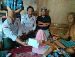 Baznas Kalbar Salurkan Bantuan kepada Korban Jembatan di Sekadau