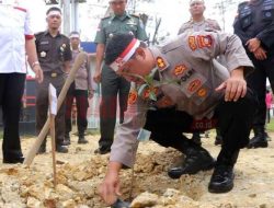 Seribu Pohon Ditanam Polres Singkawang, Ini Pesan Kapolres