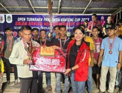 Tutup Semarak HUT RI ke-78 di Pahauman, Karolin Ajak Generasi Muda Tetap Berkarya