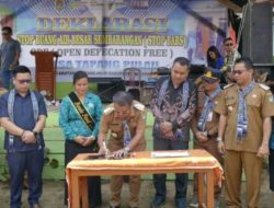 Bupati Sekadau Deklarasi ODF di Desa Tapang Pulau, Stop BAB Sembarangan