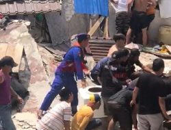 Satu Rumah di Pontianak Timur Roboh, Empat Warga Jadi Korban