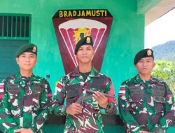 Warga Perbatasan RI-Malaysia Serahkan Senjata Api kepada Satgas Pamtas