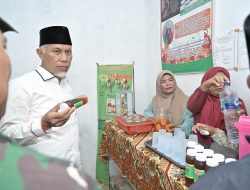 Gubernur Sumbar Apresiasi Kelompok Kerja Bayang Bungo Indah Ciptakan Usaha Sirup Buah Pala
