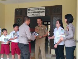 Satbinmas Polres Landak Bagikan Buku Gratis kepada Siswa SLB Negeri Ngabang