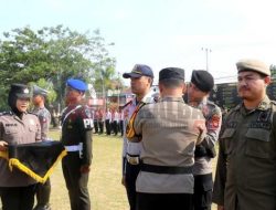 Kapolres Singkawang Pimpin Apel Gelar Pasukan Operasi Zebra Kapuas 2023