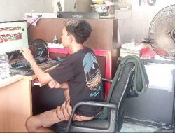 Bisnis Percetakan di Pontianak Banjir Pesanan Atribut Partai Menjelang Pemilu 2024