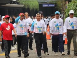 Ribuan Masyarakat Ikuti Semarak Jalan Sehat HUT Perumda AMGPSingkawang