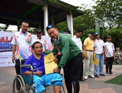Peringati Haornas ke-40, Wali Kota Pontianak Serahkan Penghargaan Atlet dan Pelatih Senior