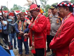 Bupati Sanggau Resmikan Rumah Betang Roming Borugo’k Kecamatan Kapuas