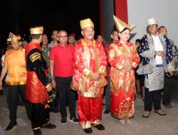 Bupati Sanggau Paulus Hadi Badendang Bersama IKBS