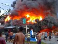 Empat Bangunan Ruko Terbakar di Desa Matang Danau Sambas