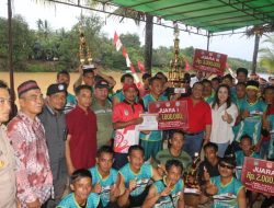 Heri Saman Tutup Lomba Dayung Sampan Bidar Raiyder Cup I Tahun 2023 di Landak