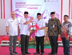 Gubernur Sumbar Serahkan Masterplan Pengembangan Kawasan Kota Tua ke Pemko Padang