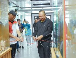 Sekda Ketapang Lounching UMKM Corner Sekretariat Daerah