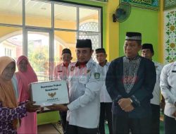 Baznas Sekadau Salurkan Bantuan Sembako dan Bentuk UPZ Kecamatan di RTM