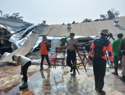 Angin Kencang di Bandung Rusak 96 Rumah, Enam Orang Luka Ringan