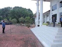 Drs. Muhili Lubis Pimpin Upacara Peringati Hari Pahlawan Ke- 78 Di Kantor Bupati Asahan
