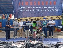 Bea Cukai Palembang Musnahkan 17 Juta Rokok Ilegal dan Ratusan Liter Minuman Keras