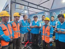 GM PLN Kalbar Kunjungi Posko Siaga Nataru dan Kesiapan Kelistrikan Gereja