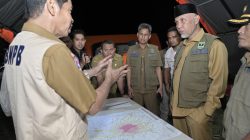 Gubernur Sumbar Tinjau Langsung Proses Evakuasi Korban Erupsi Gunung Marapi