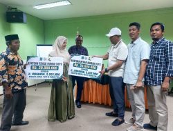 Anggota DPR RI H.Irmawan Serahkan 200 Unit Bantuan Rumah Rehab di Kota Subulussalam
