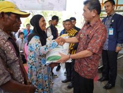 Pemerintah Kota Pontianak Salurkan Bantuan Pangan 21.992 Paket Beras untuk Warga