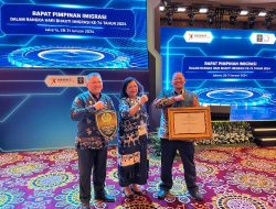 Komitmen Cegah PMI Non Prosedural, Imigrasi Entikong Raih Penghargaan