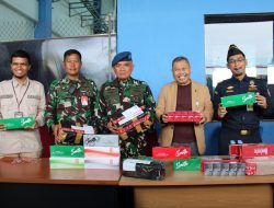 Anggota TNI AU Lanud SMH Palembang Gagalkan Pengiriman Rokok Non Cukai Melalui Bandara Internasional SMB II Palembang