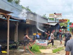 Enam Ruko di Sekayam, Kalimantan Barat Kebakaran
