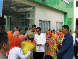 Kunjungi RSUD SSMA, Jokowi Apresiasi Pelayanan Rumah Sakit