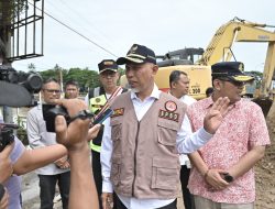 Mahyeldi : Setelah Sempat Putus, Jembatan Labuhan di Pesisir Selatan Akhirnya Bisa Kembali Dilalui