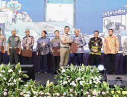 Ikut Sukseskan Program Strategis, Kementerian ATR/BPN Beri Penghargaan kepada 12 Instansi