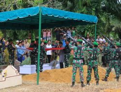 Kopda Anumerta Wahriadi yang Gugur Ditembak KKB di Papua Dimakamkan Secara Militer
