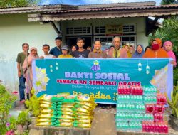 AJK Gelar Baksos Jelang Idulfitri 2024, Bagikan 1 Ton Beras dan 2.400 Botol Air