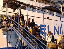 Seluruh Penumpang Kapal Bukit Raya Selamat dari Insiden Kebakaran di Kalimantan Barat