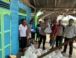 Korban Angin Kencang di Kubu Raya Terima Bantuan