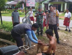 Polsek Mempawah Hulu dan DKP3 Landak Vaksinasi Rabies Hewan Peliharaan Warga