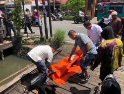 Petugas Kebersihan Parit Pontianak, Temukan Potongan Tubuh Manusia