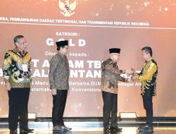 PT Antam UBPB Kalbar Raih Penghargaan CSR & PDB Award 2024