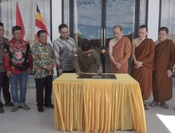 Bupati Sambas Meresmikan Vihara Ariya Dhamma