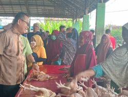 Pastikan Ketersediaan dan Keamanan pangan Menjelang Idul Fitri 1445 H, Pj Bupati Banyuasin Lakukan Sidak Pasar
