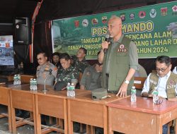 Kunjungi Posko Bukik Batabuah, Kepala BNPB dan Gubernur Sumbar Sampaikan Informasi Seputar Relokasi