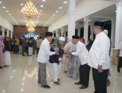 Bupati Asahan Lepas Jema’ah Calon Haji Pemkab Asahan Tahun 1445 H/2024 M Kloter 14