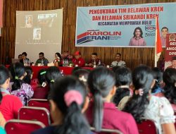 Karolin-Erani Tegaskan Maju Pilkada Pada Pengukuhan Relawan Mempawah Hulu