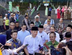 Serahkan Sertifikat Tanah Wakaf Elektronik, Menteri AHY: Semangat Pemerintah Modernisasi Layanan Pertanahan