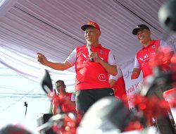 Gubernur Sumbar Himbau Masyarakat Kibarkan Bendera Merah Putih Sebulan Penuh