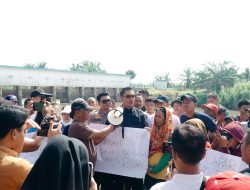 Pj. Bupati Batu Bara Tanggapi Keluhan Petani Terkait Tanggul Sungai Dalu-Dalu