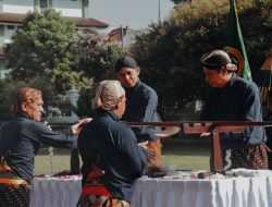 Prosesi Jamasan Tombak Kyai Wijaya Mukti, Bermakna Seorang Pemimpin Mampu Menjalankan Pemerintahan dan Merawat Kota Yogyakarta