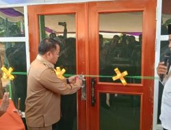 Bupati Sekadau Resmikan Gedung Sekretariat BKMT Kecamatan Belitang